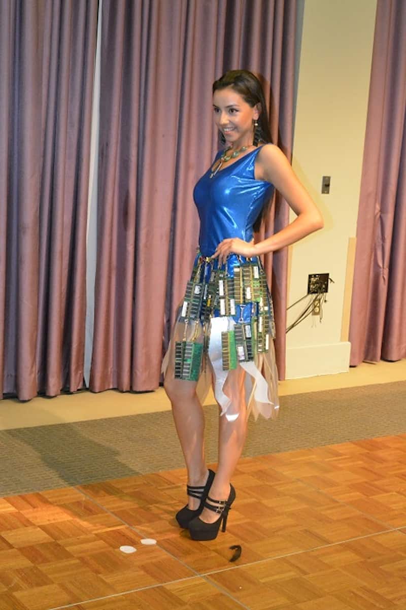 Ewaste Fashion - Circuit Board & Ewaste Dress - Buyequip ...